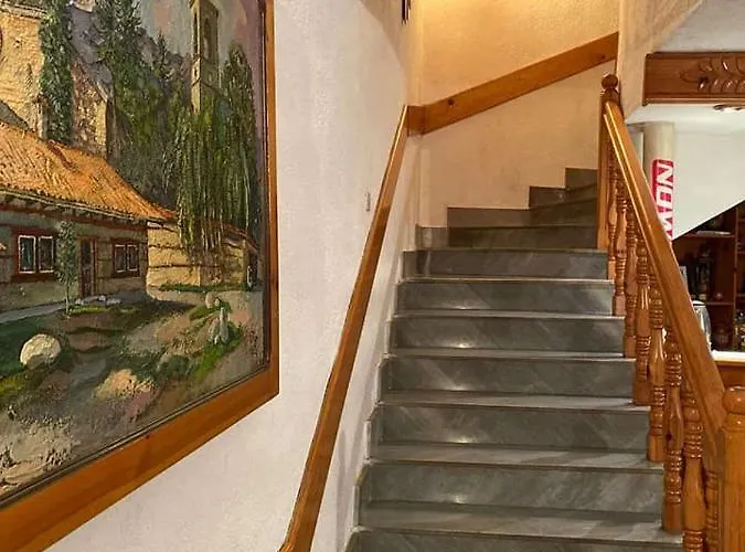 Matsureva House - Pri Ivan 게스트하우스 3*